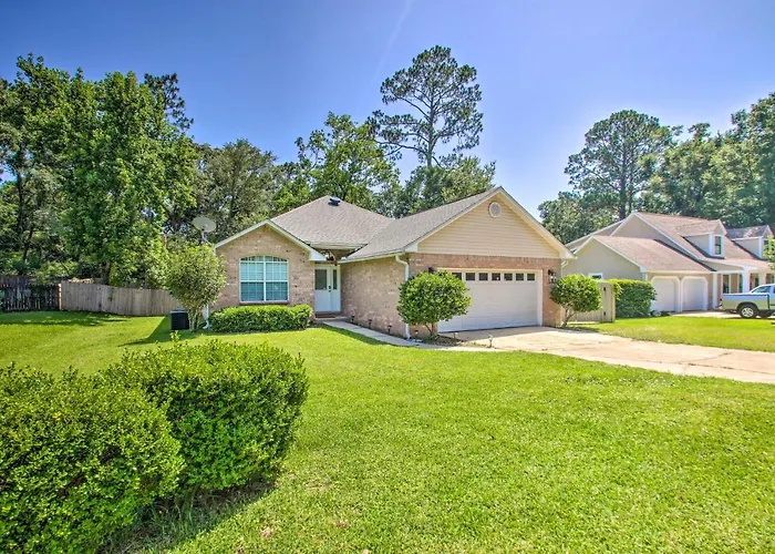 Holiday home Cozy-modern Home: Large Yard, Grill Pensacola